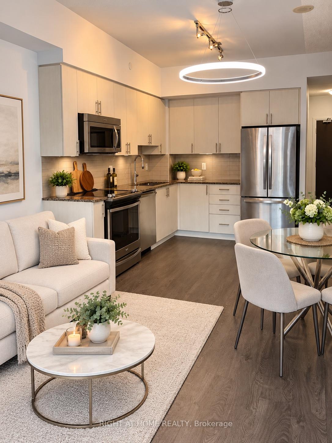Photo 2 of Unit 323, 7900 Bathurst Street, Vaughan, Beverley Glen — HOMEH