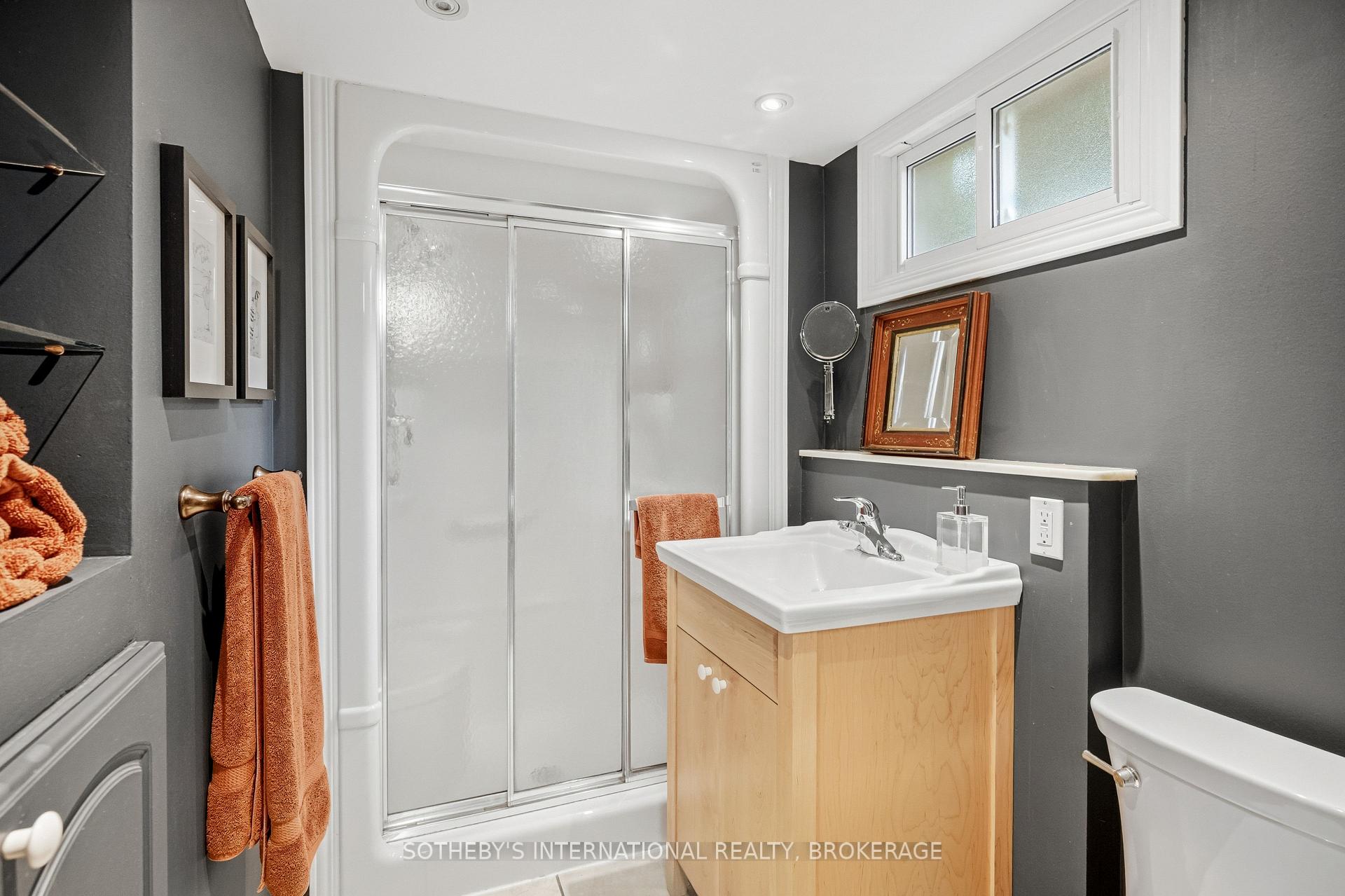 Photo 25 of 55 Shoreline Drive, St. Catharines, Lakeshore — HOMEH