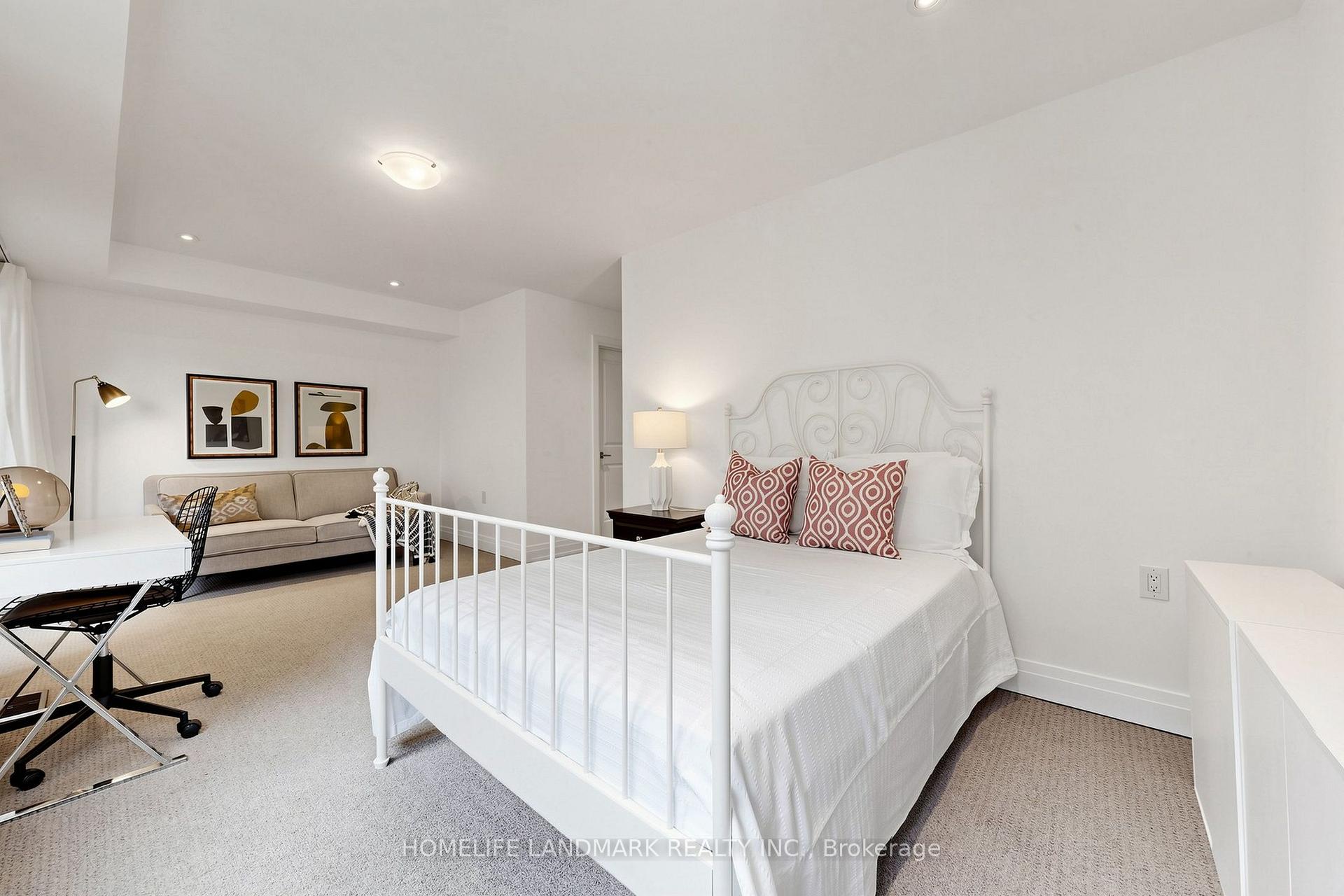 Photo 7 of 1669 Vellore Crescent, Mississauga, Mineola — HOMEH