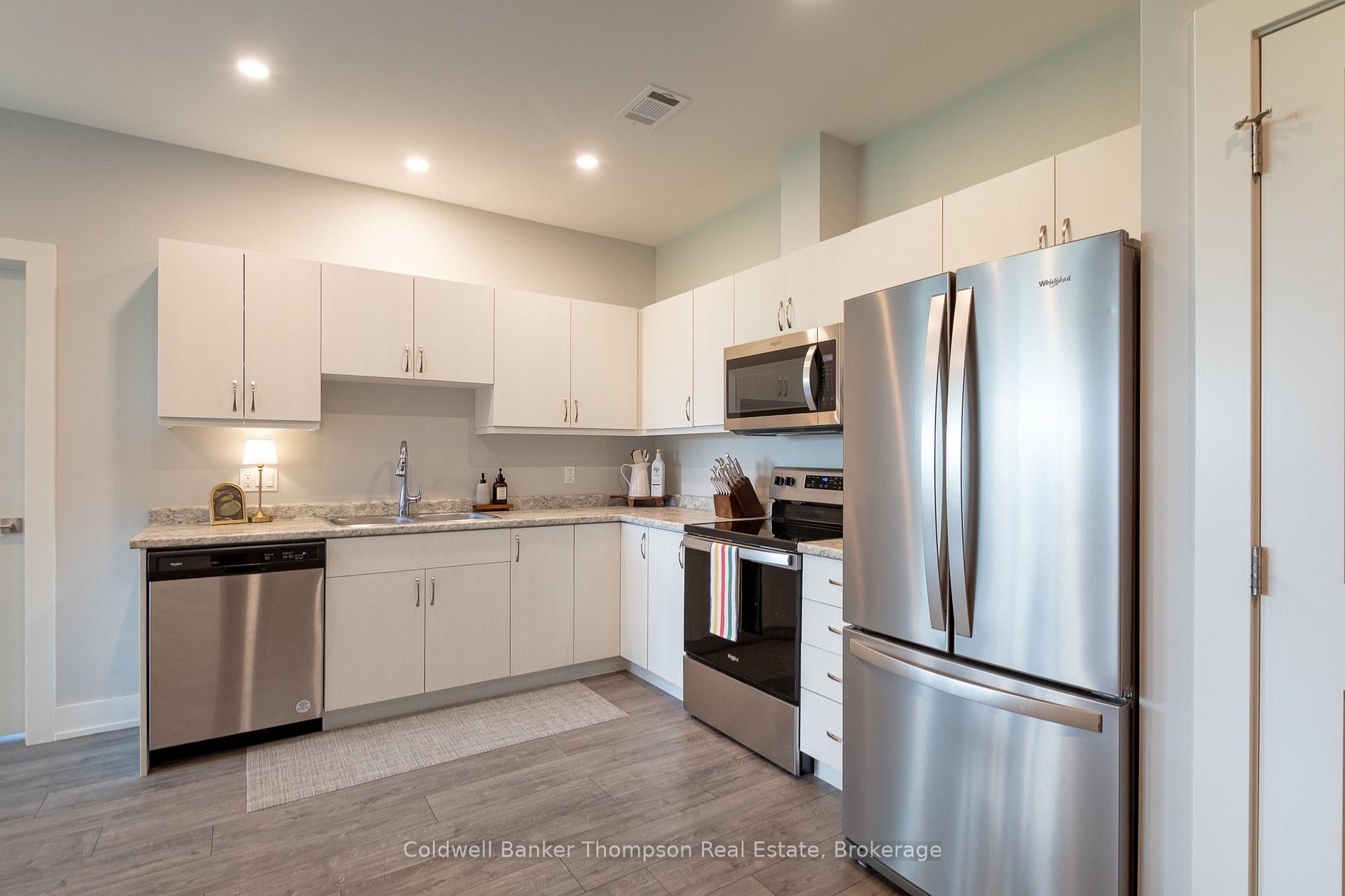 Photo 4 of Unit 209, 18 Campus Trail, Huntsville, Chaffey — HOMEH