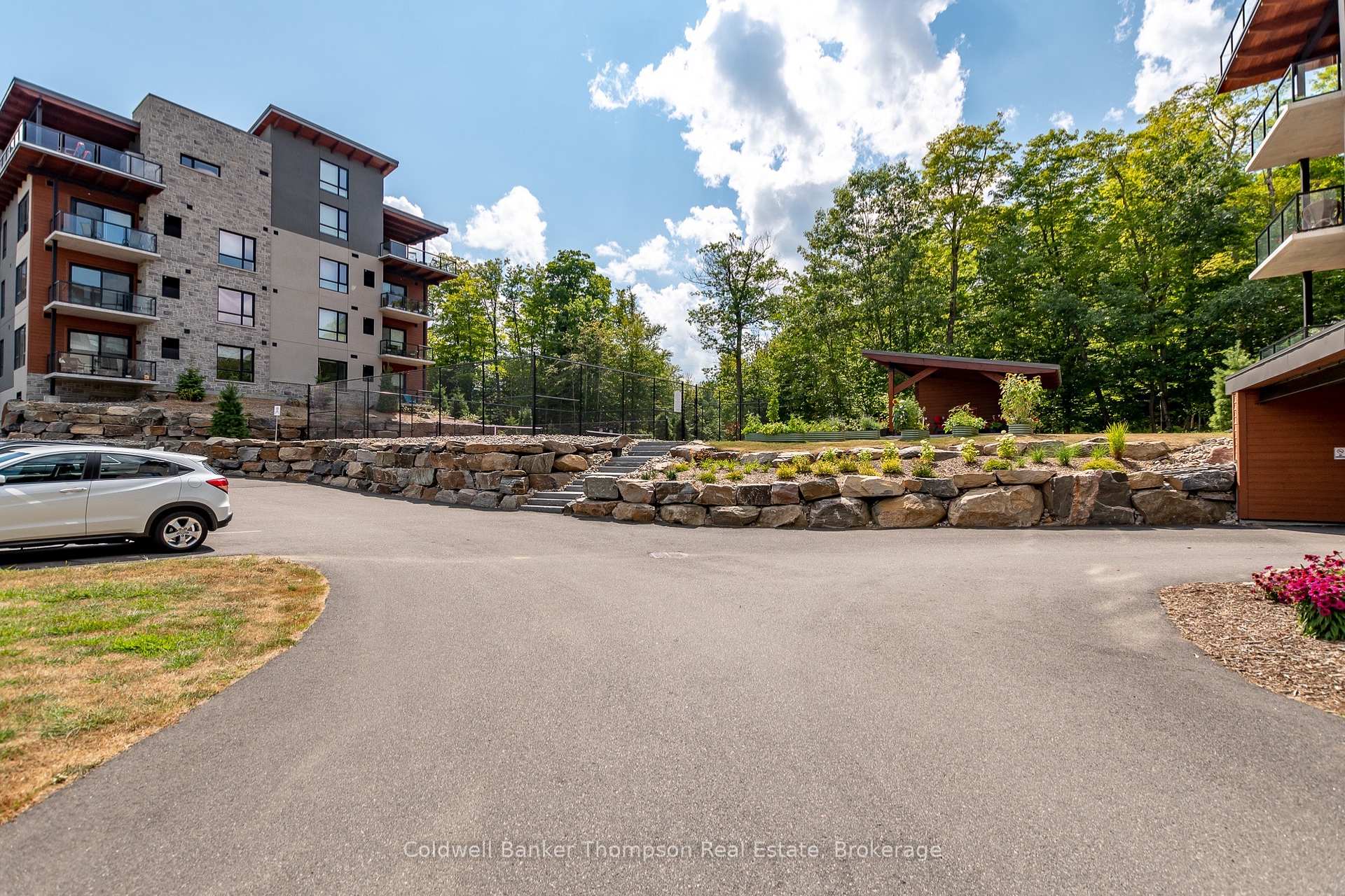 Photo 23 of Unit 209, 18 Campus Trail, Huntsville, Chaffey — HOMEH