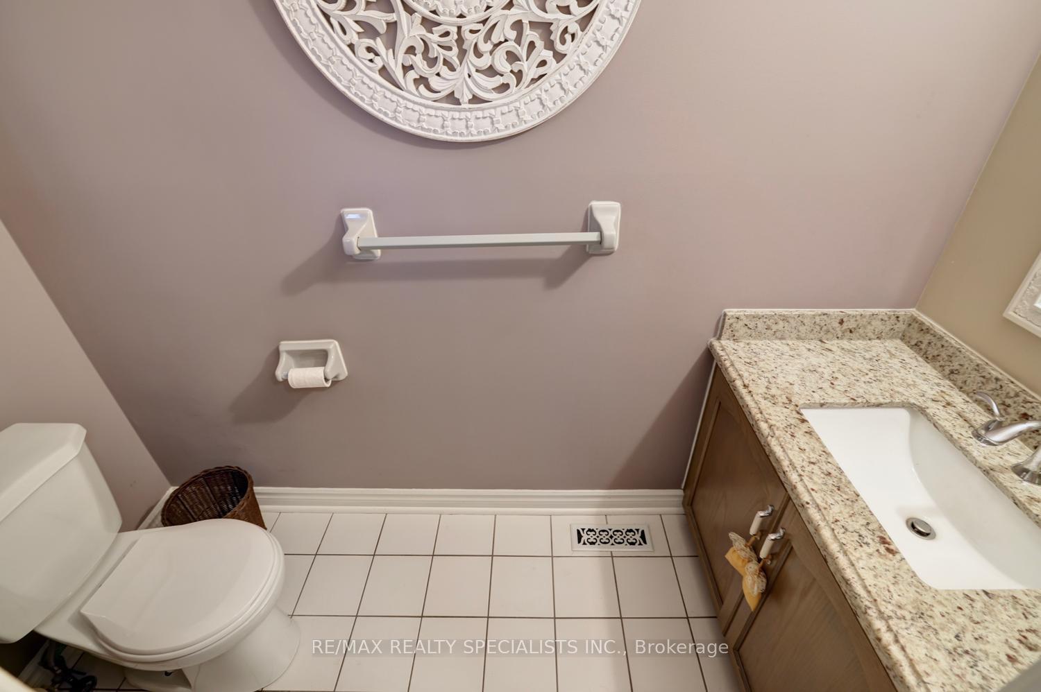 Photo 18 of 4464 Weeping Willow Drive, Mississauga, East Credit — HOMEH