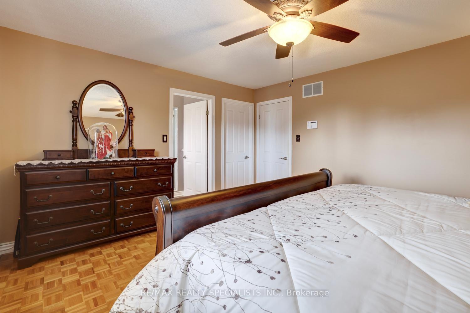 Photo 21 of 4464 Weeping Willow Drive, Mississauga, East Credit — HOMEH