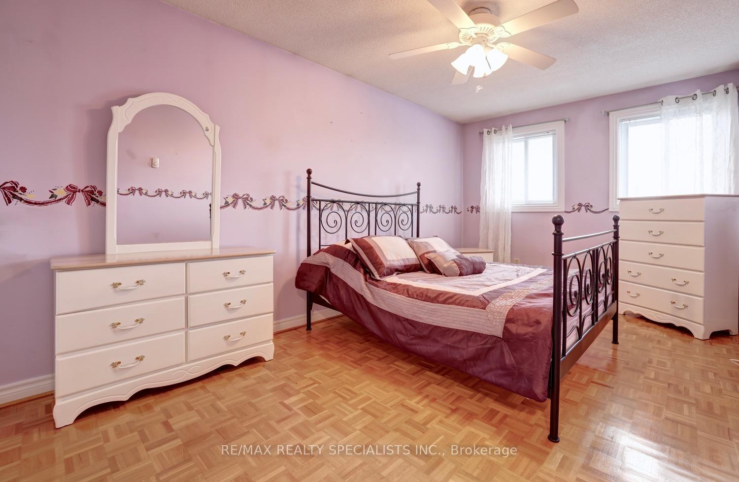 Photo 24 of 4464 Weeping Willow Drive, Mississauga, East Credit — HOMEH