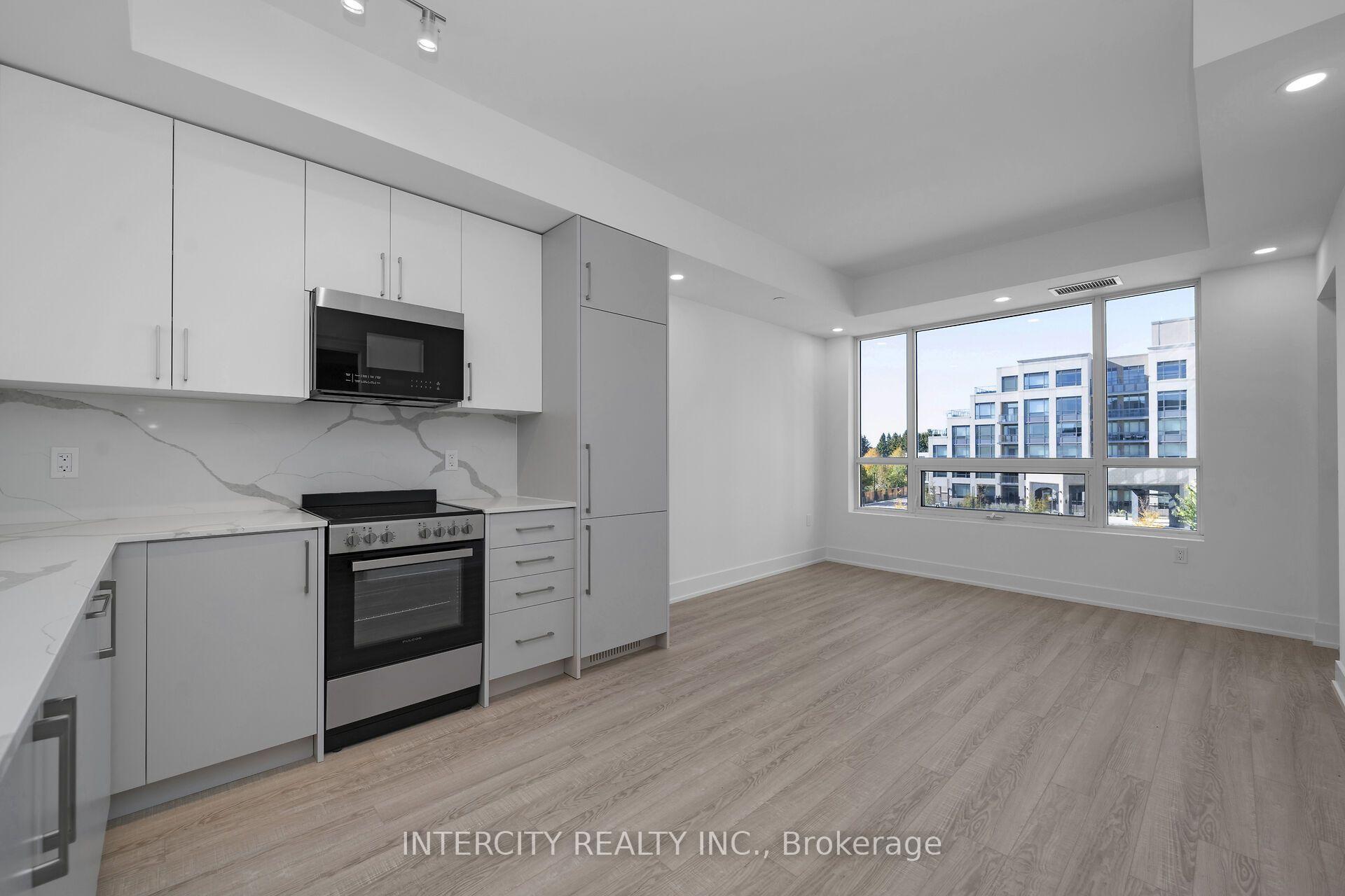 Photo 7 of Unit 355, 2075 King Road, King, King City — HOMEH