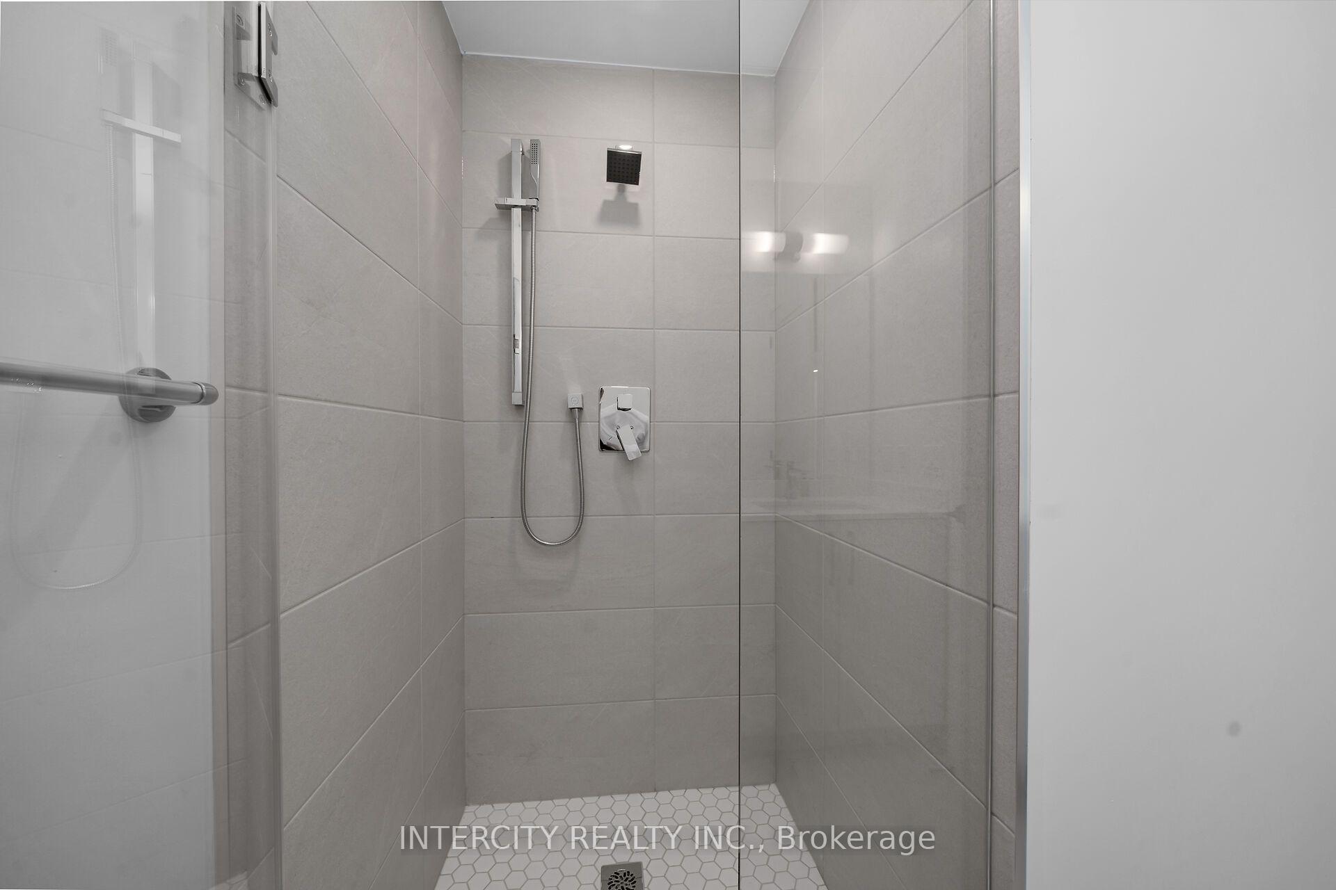 Photo 17 of Unit 355, 2075 King Road, King, King City — HOMEH