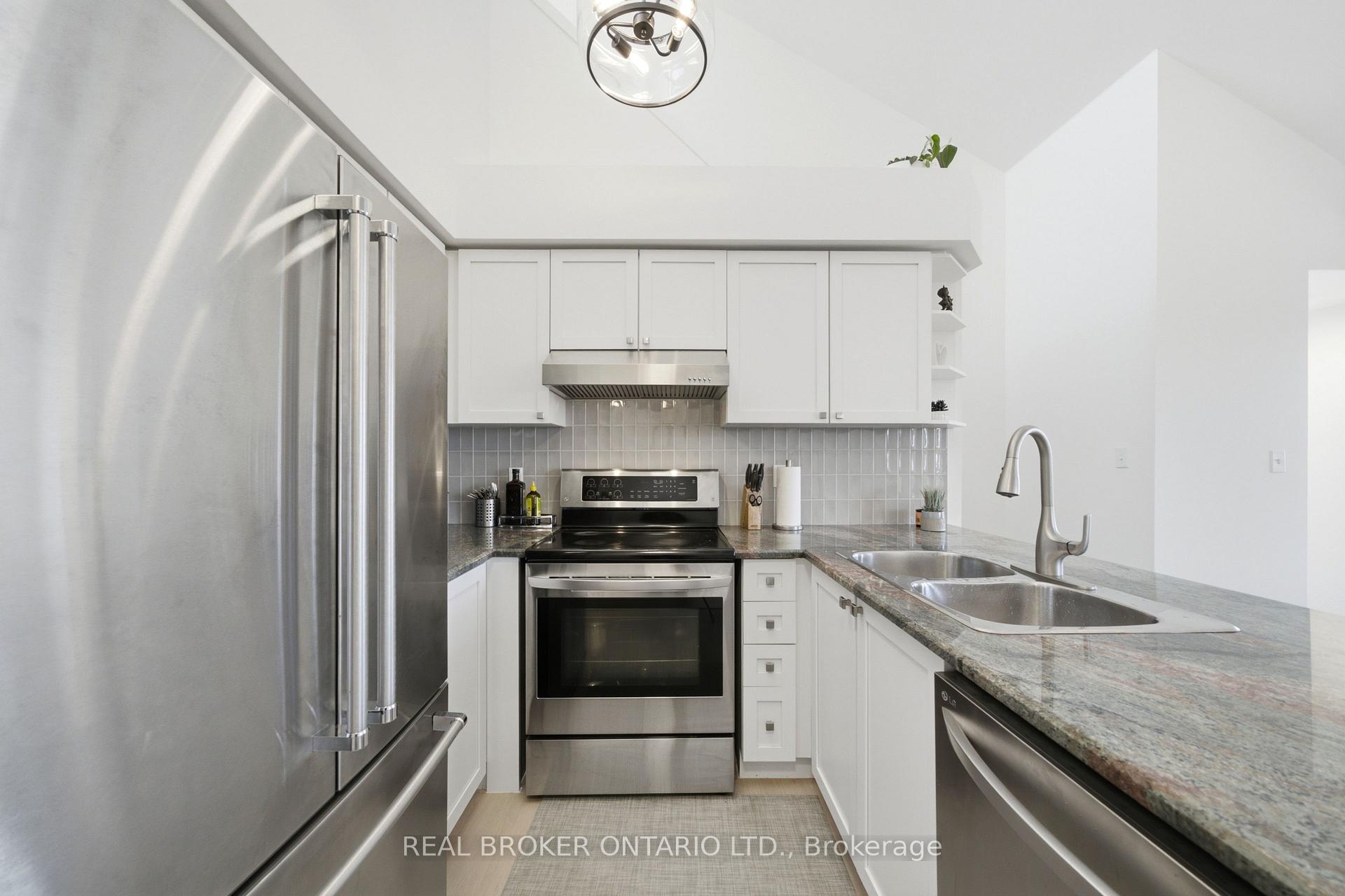 Photo 12 of Unit 6, 3026 Clayhill Road, Mississauga, Cooksville — HOMEH