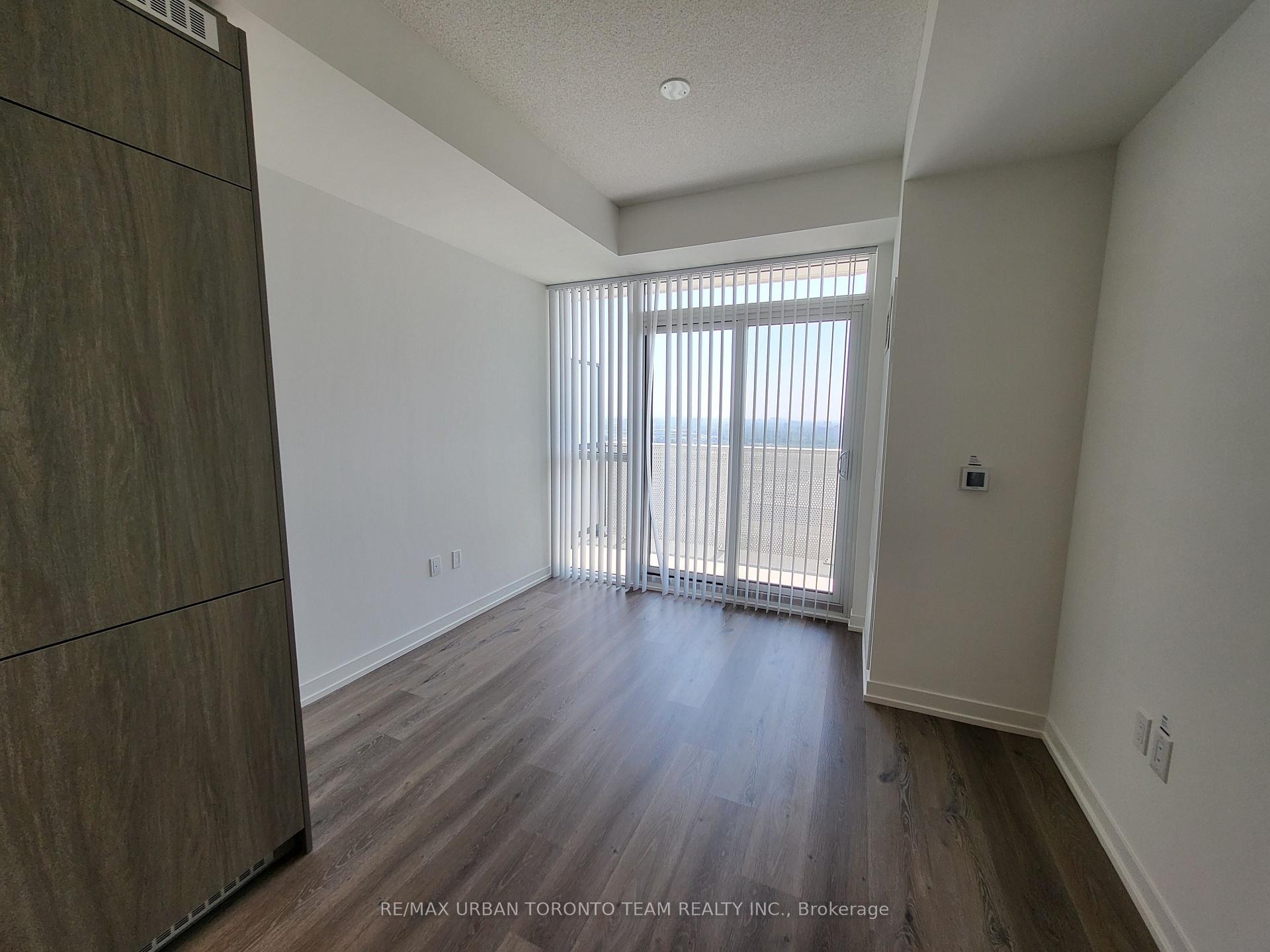 Photo 5 of Unit 3312, 28 Interchange Way, Vaughan, Vaughan Corporate Centre — HOMEH