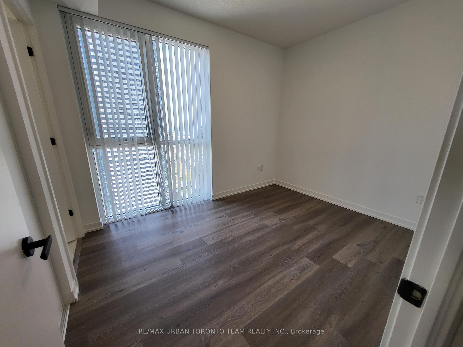 Photo 8 of Unit 3312, 28 Interchange Way, Vaughan, Vaughan Corporate Centre — HOMEH
