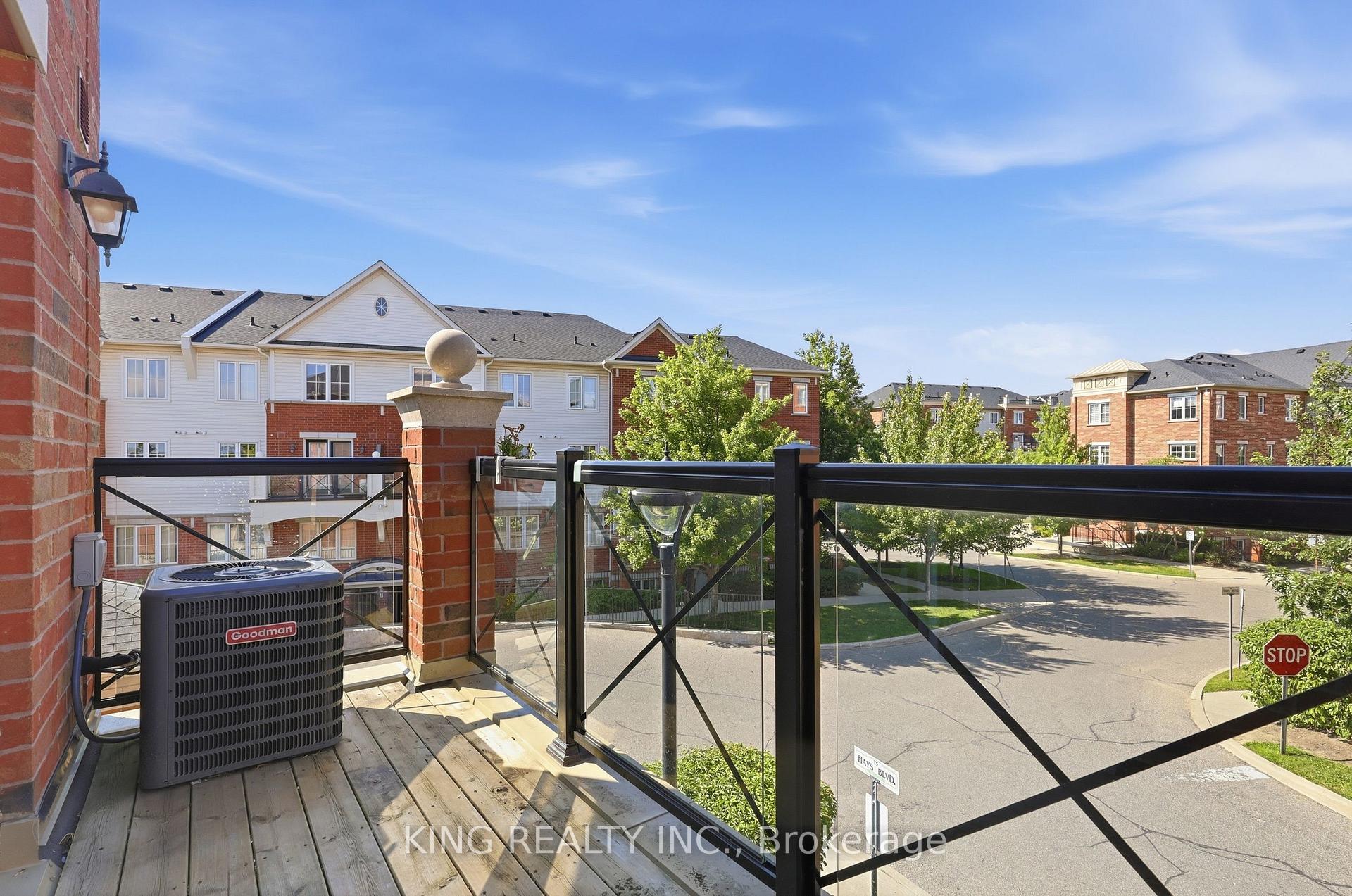 Photo 6 of Unit 8, 35 Hays Boulevard, Oakville, River Oaks — HOMEH