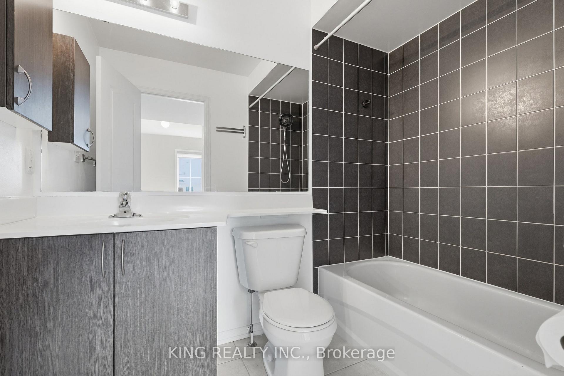 Photo 19 of Unit 8, 35 Hays Boulevard, Oakville, River Oaks — HOMEH