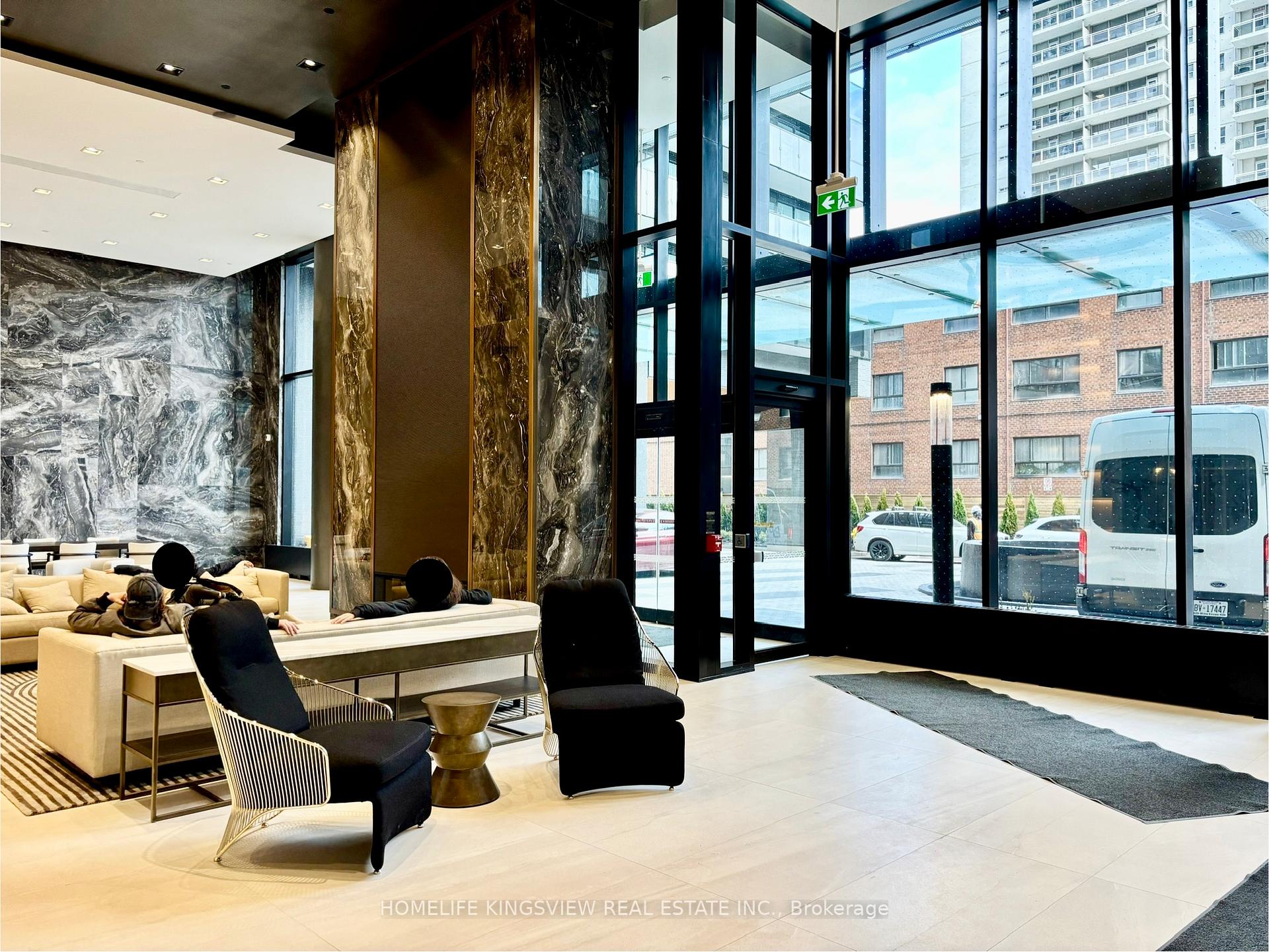 Photo 2 of Unit 2013, 117 Broadway Avenue, Toronto, Mount Pleasant West — HOMEH