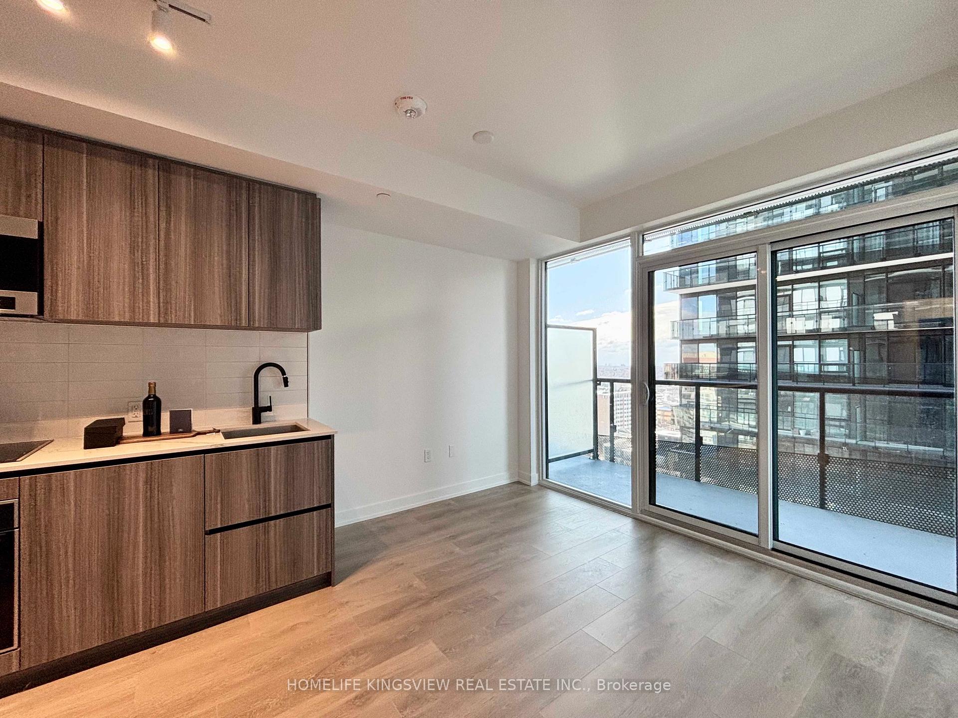 Photo 7 of Unit 2013, 117 Broadway Avenue, Toronto, Mount Pleasant West — HOMEH