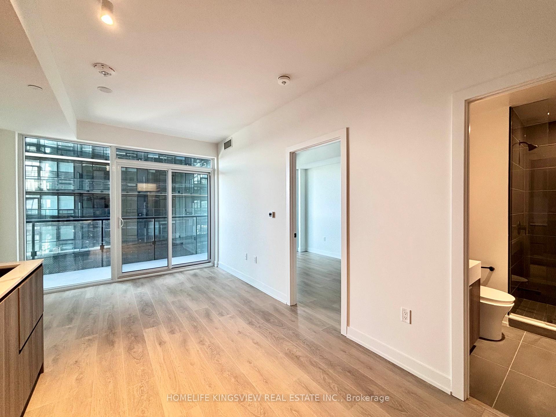 Photo 9 of Unit 2013, 117 Broadway Avenue, Toronto, Mount Pleasant West — HOMEH