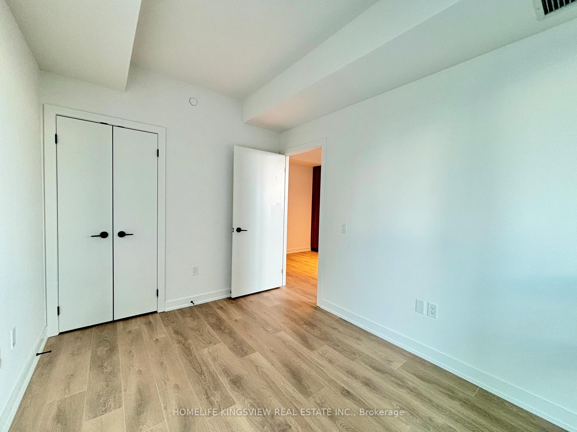 Photo 12 of Unit 2013, 117 Broadway Avenue, Toronto, Mount Pleasant West — HOMEH