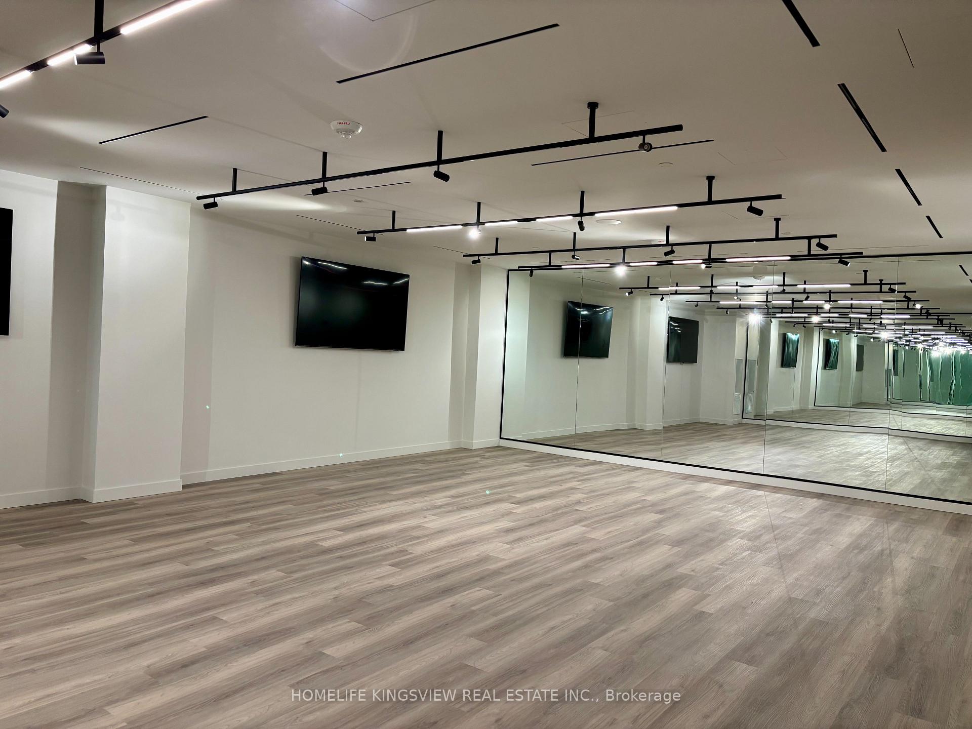Photo 23 of Unit 2013, 117 Broadway Avenue, Toronto, Mount Pleasant West — HOMEH