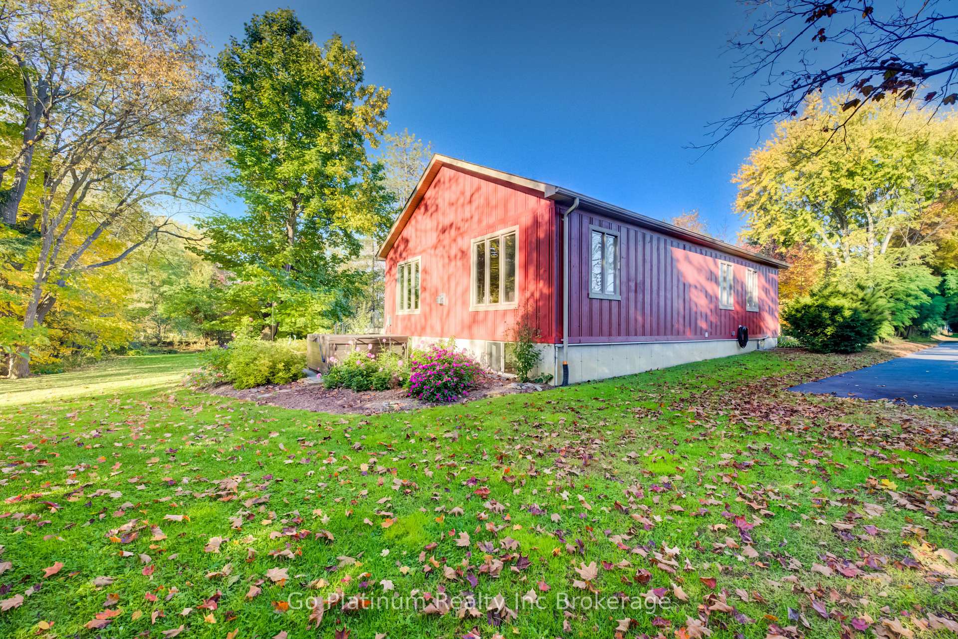 Photo 31 of 1076 Front Road, Norfolk, Booth's Harbour — HOMEH