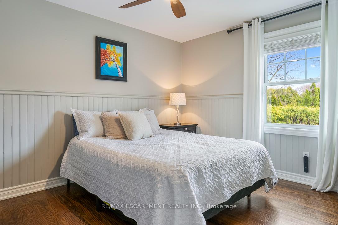 Photo 31 of 996 Cresthampton Lane, Mississauga, Lorne Park — HOMEH