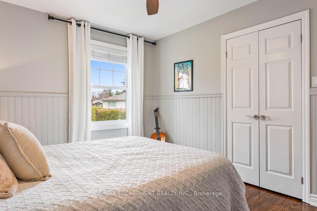 Photo 32 of 996 Cresthampton Lane, Mississauga, Lorne Park — HOMEH