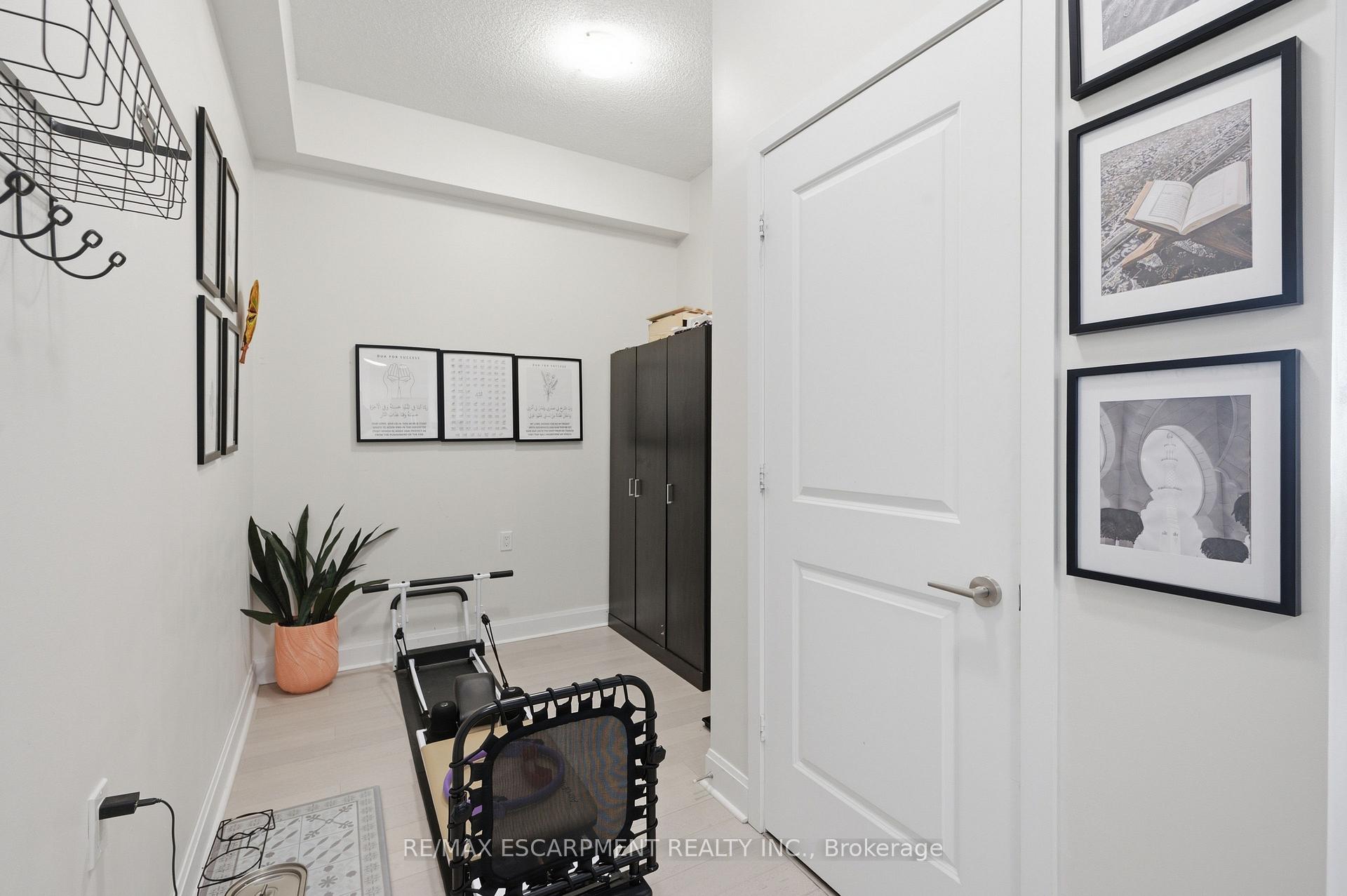 Photo 8 of Unit 3703, 33 Shore Breeze Drive, Etobicoke, Mimico — HOMEH