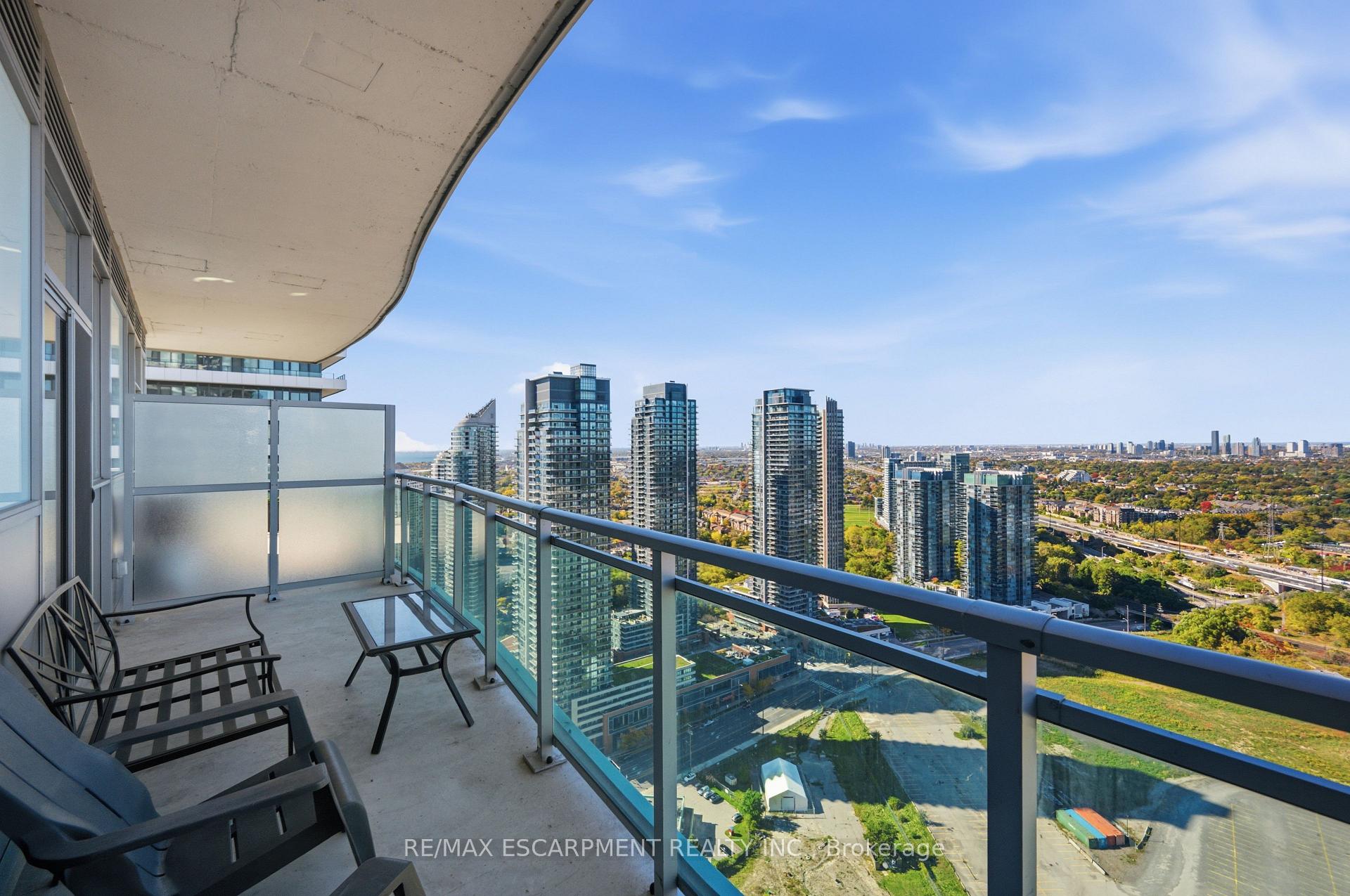 Photo 10 of Unit 3703, 33 Shore Breeze Drive, Etobicoke, Mimico — HOMEH