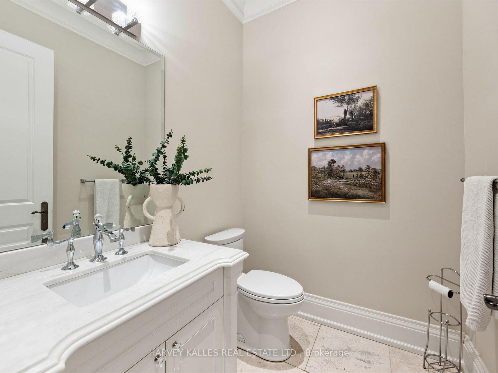 Photo 9 of 125 Bannockburn Avenue, Toronto, Bedford Park-Nortown — HOMEH