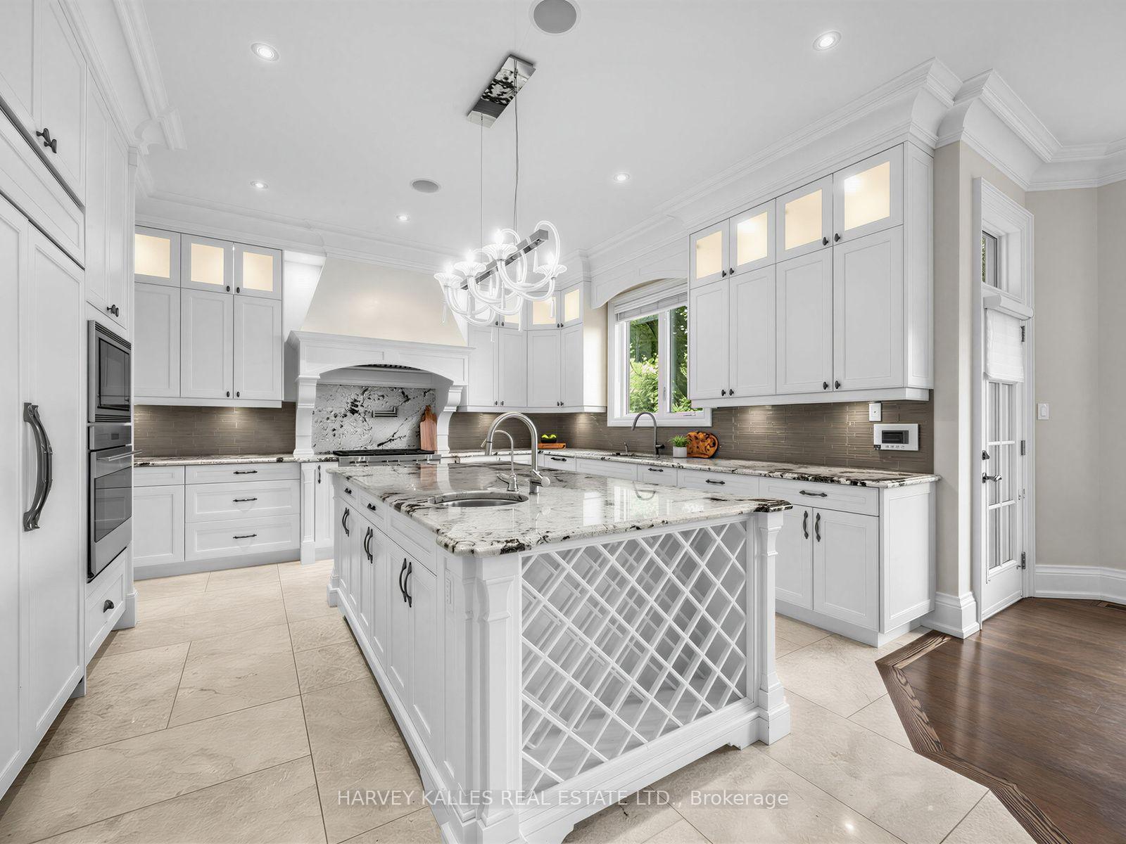 Photo 14 of 125 Bannockburn Avenue, Toronto, Bedford Park-Nortown — HOMEH