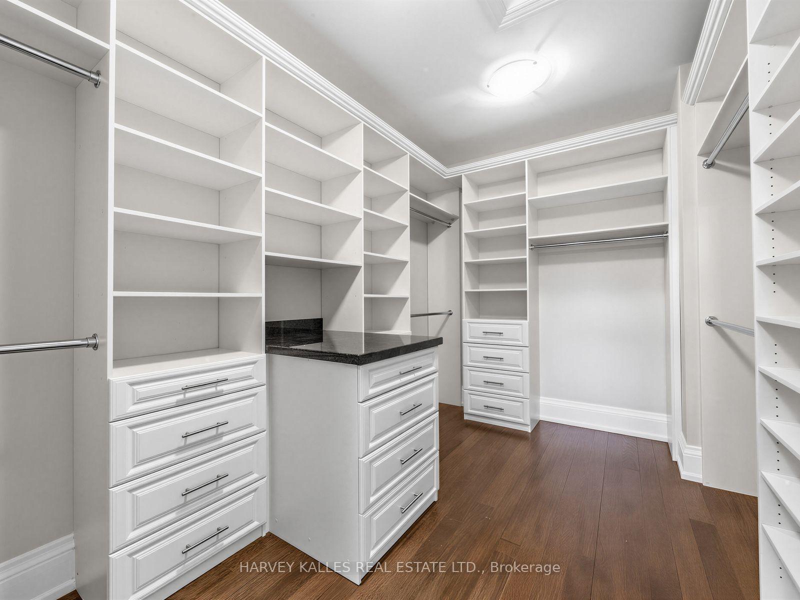 Photo 23 of 125 Bannockburn Avenue, Toronto, Bedford Park-Nortown — HOMEH