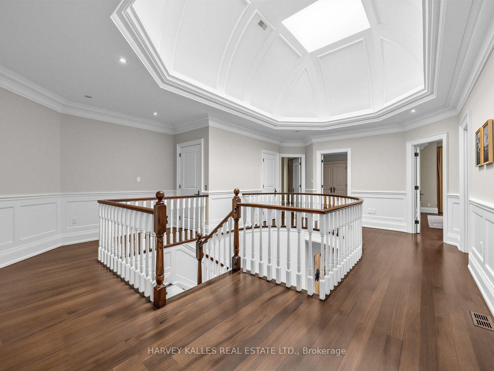 Photo 33 of 125 Bannockburn Avenue, Toronto, Bedford Park-Nortown — HOMEH