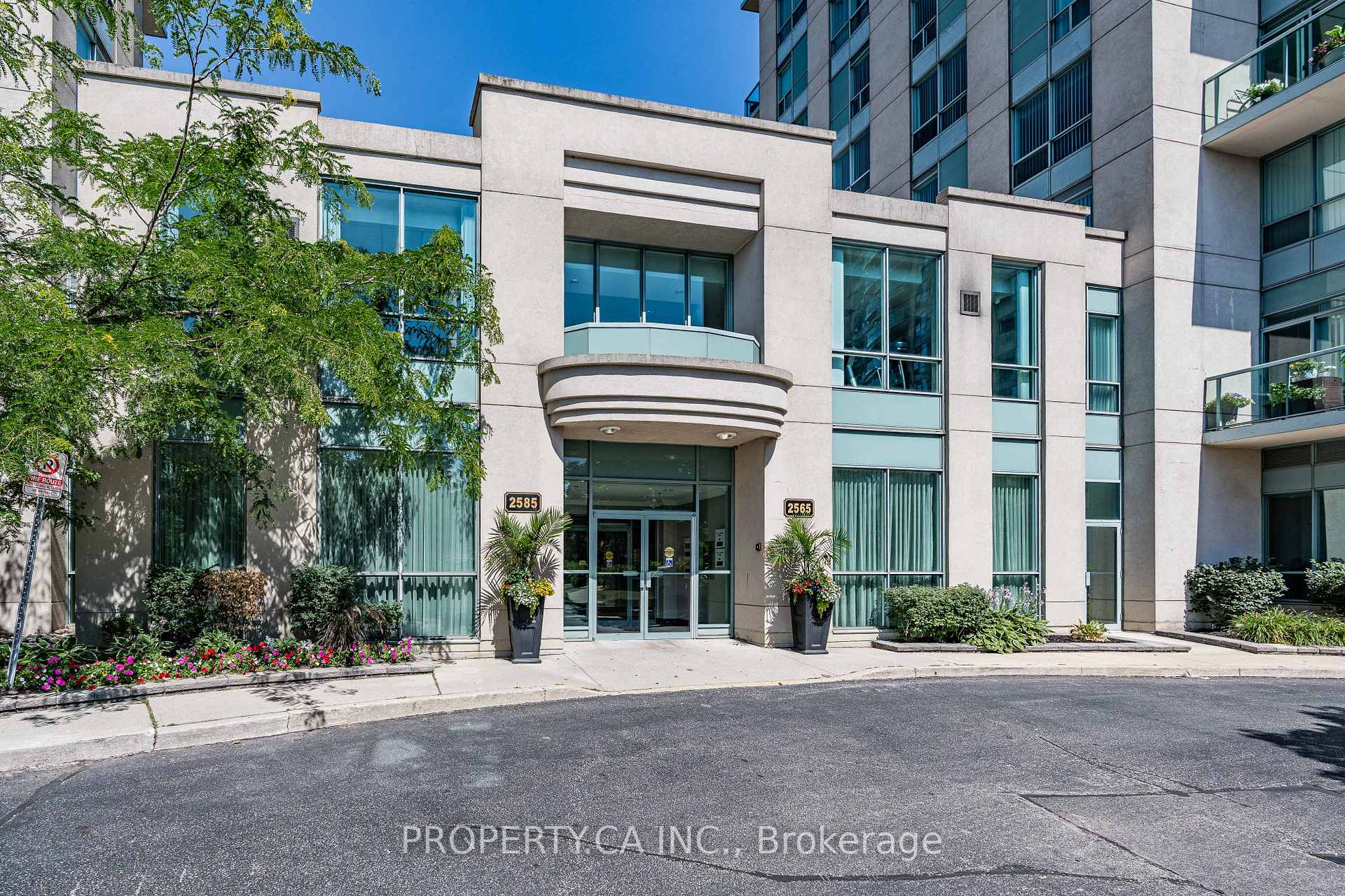 Photo 2 of Unit 607, 2585 Erin Centre Boulevard, Mississauga, Central Erin Mills — HOMEH