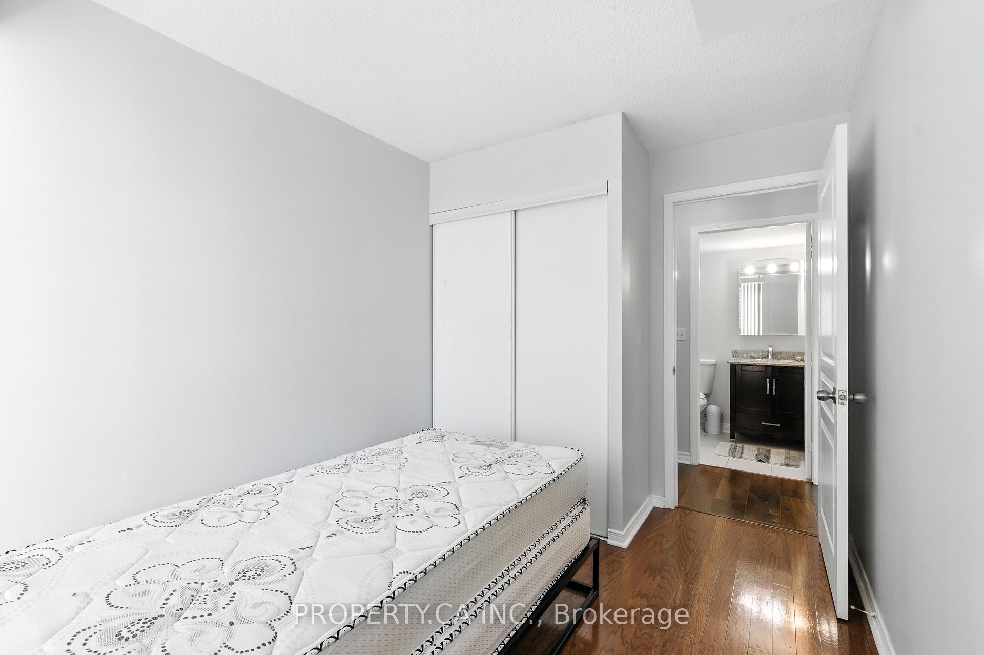 Photo 18 of Unit 607, 2585 Erin Centre Boulevard, Mississauga, Central Erin Mills — HOMEH