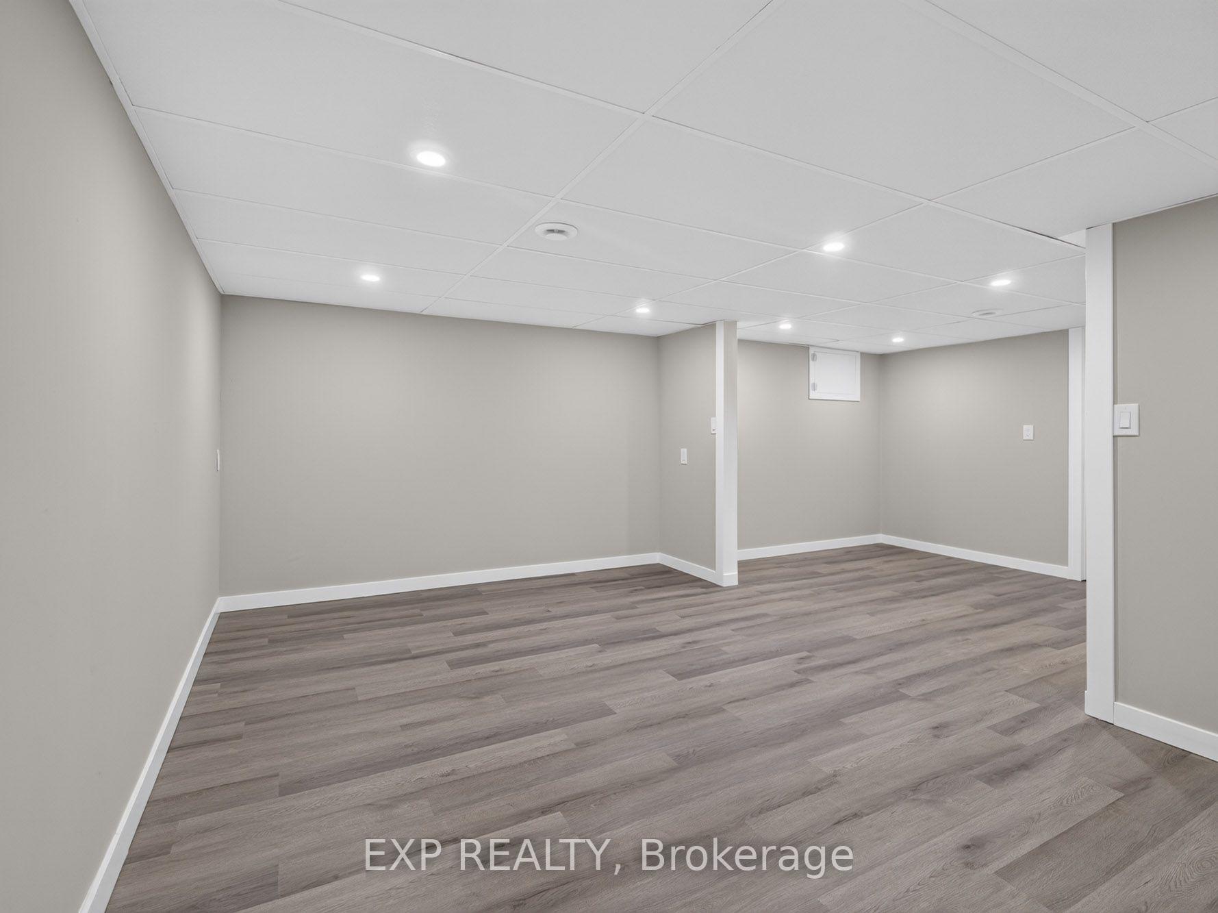 Photo 26 of Unit 20, 242 Lakeport Road, St. Catharines, Lakeport — HOMEH