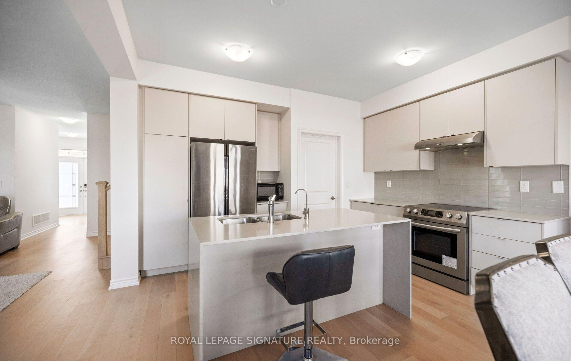 Photo 9 of 466 Thornborrow Court, Milton, Walker — HOMEH
