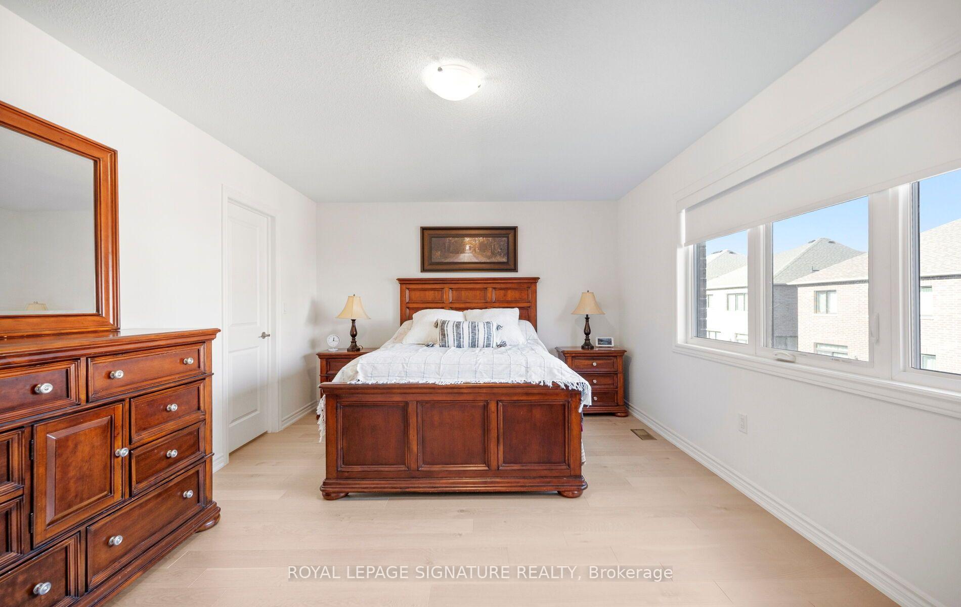 Photo 15 of 466 Thornborrow Court, Milton, Walker — HOMEH