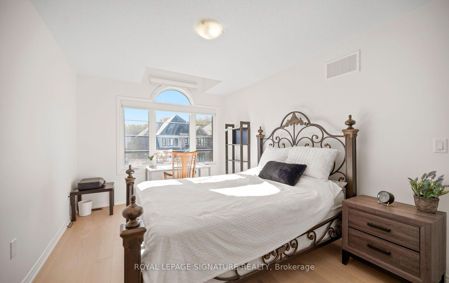 Photo 22 of 466 Thornborrow Court, Milton, Walker — HOMEH