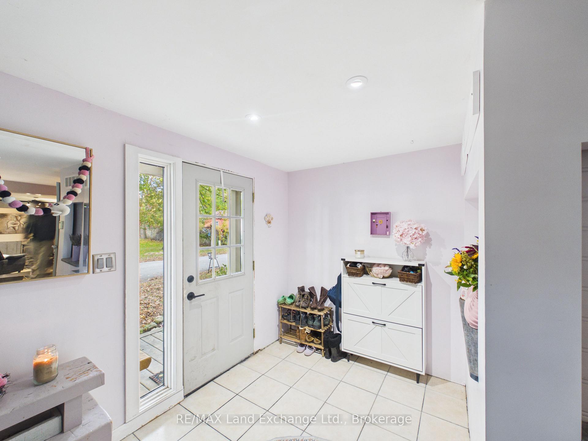 Photo 3 of 20 Manse Street, Kincardine — HOMEH