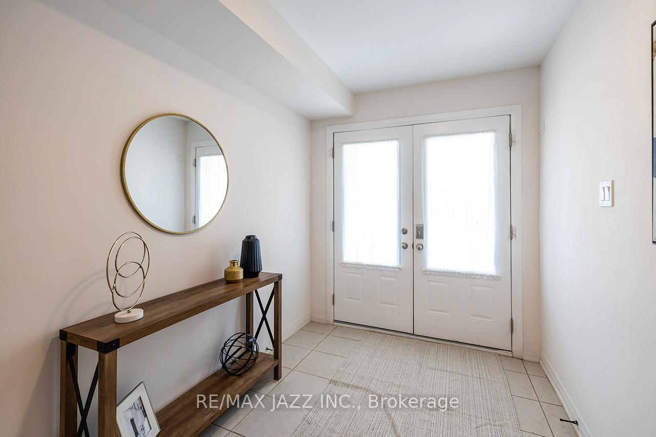 Photo 6 of 74 Ambereen Place, Clarington, Bowmanville — HOMEH