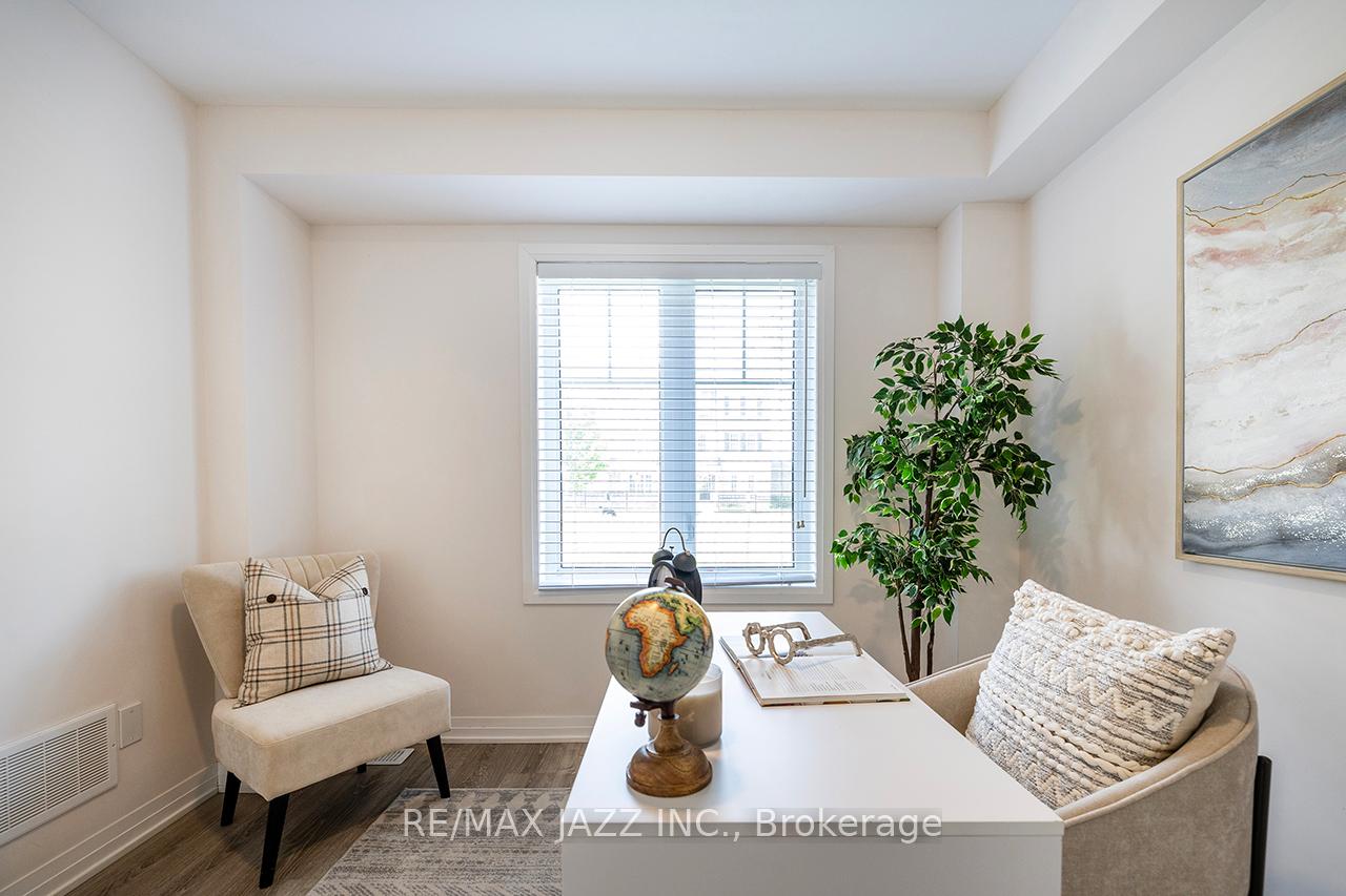 Photo 8 of 74 Ambereen Place, Clarington, Bowmanville — HOMEH