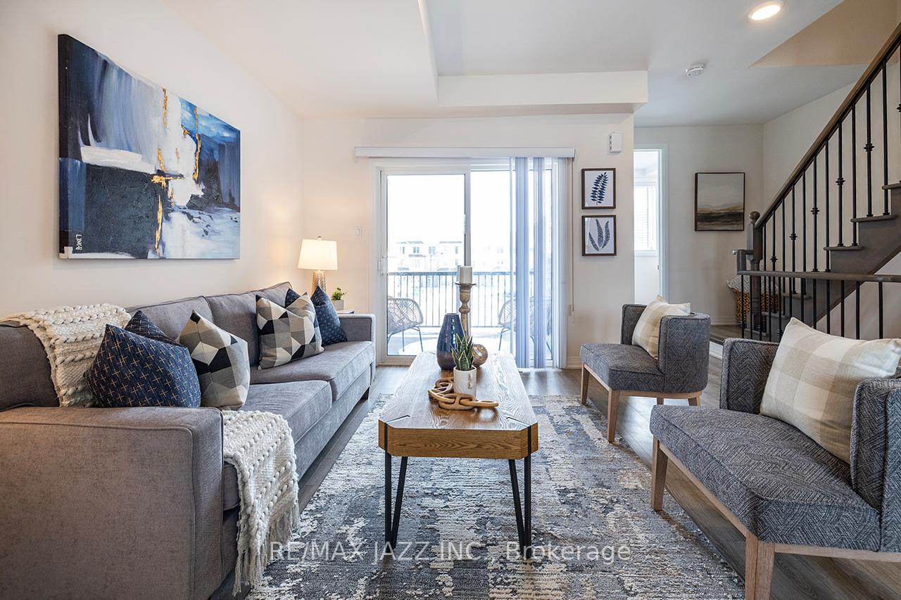 Photo 15 of 74 Ambereen Place, Clarington, Bowmanville — HOMEH