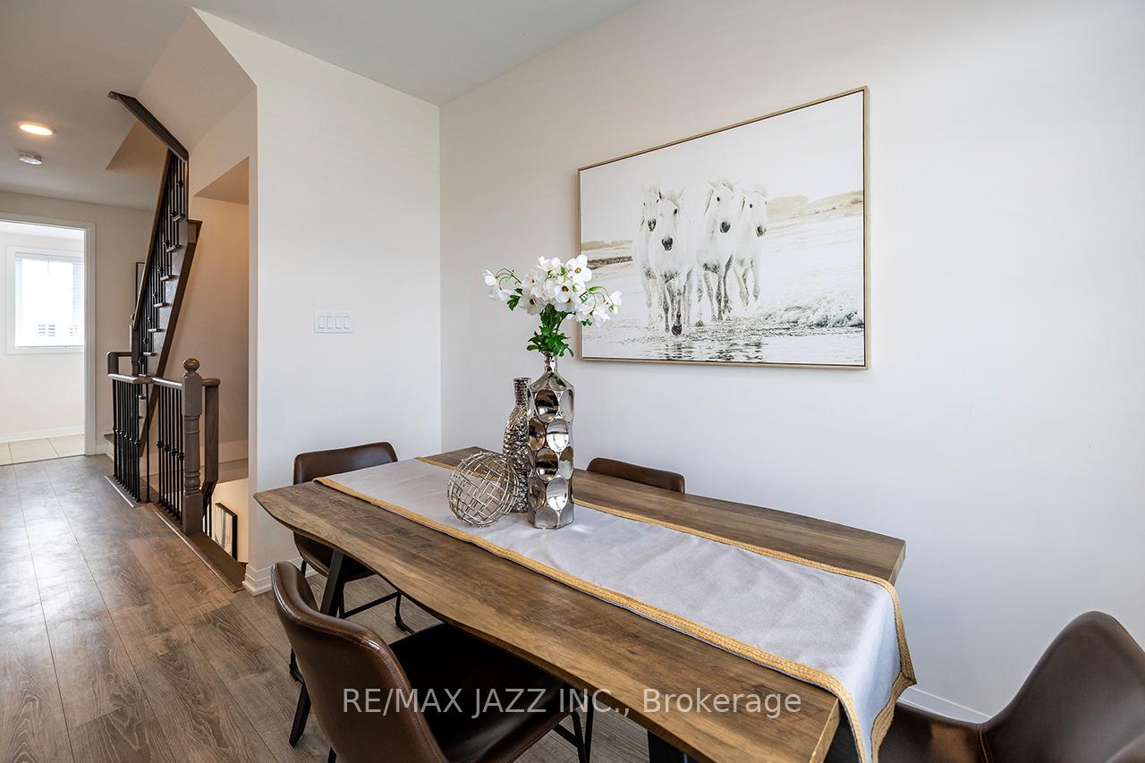 Photo 20 of 74 Ambereen Place, Clarington, Bowmanville — HOMEH