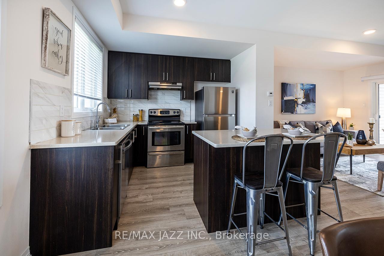Photo 24 of 74 Ambereen Place, Clarington, Bowmanville — HOMEH