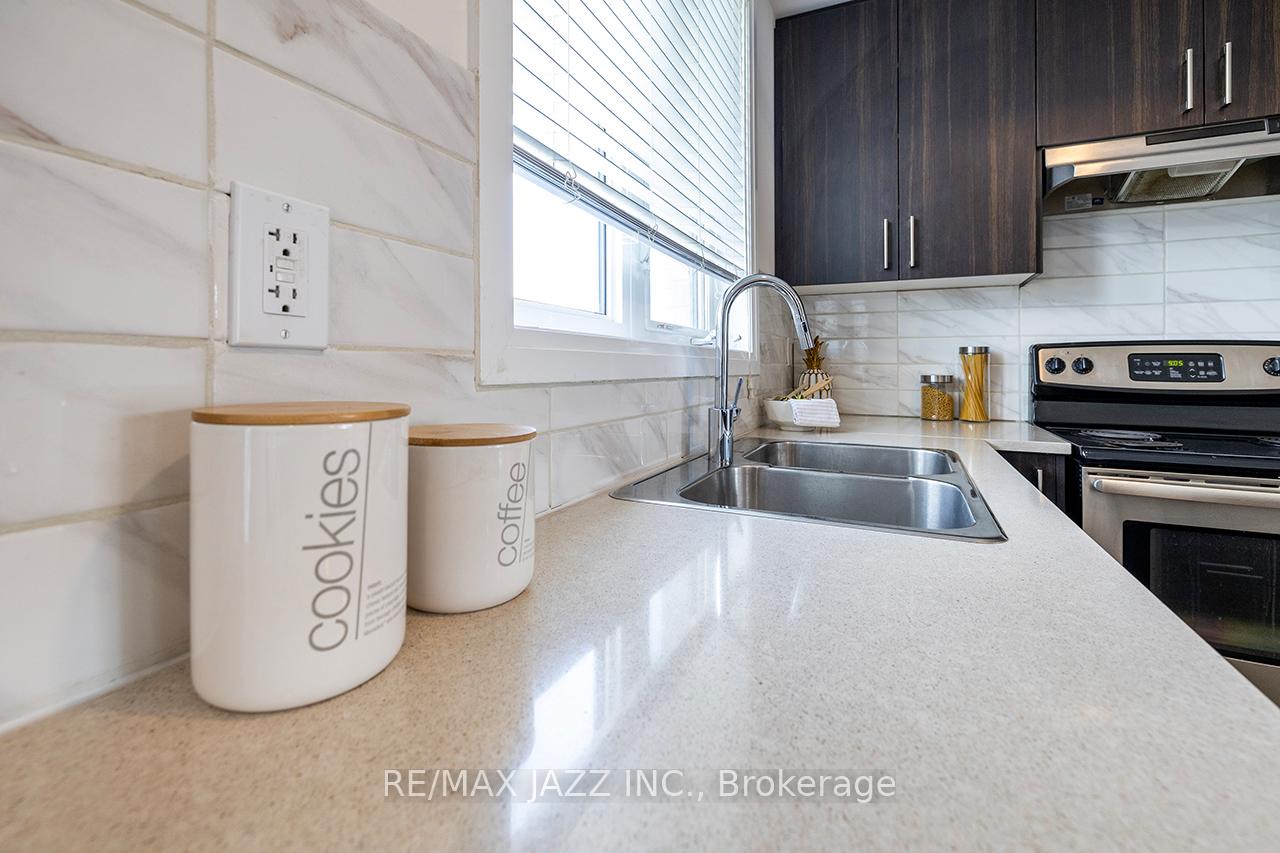 Photo 25 of 74 Ambereen Place, Clarington, Bowmanville — HOMEH