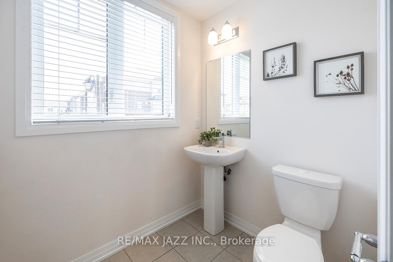 Photo 26 of 74 Ambereen Place, Clarington, Bowmanville — HOMEH
