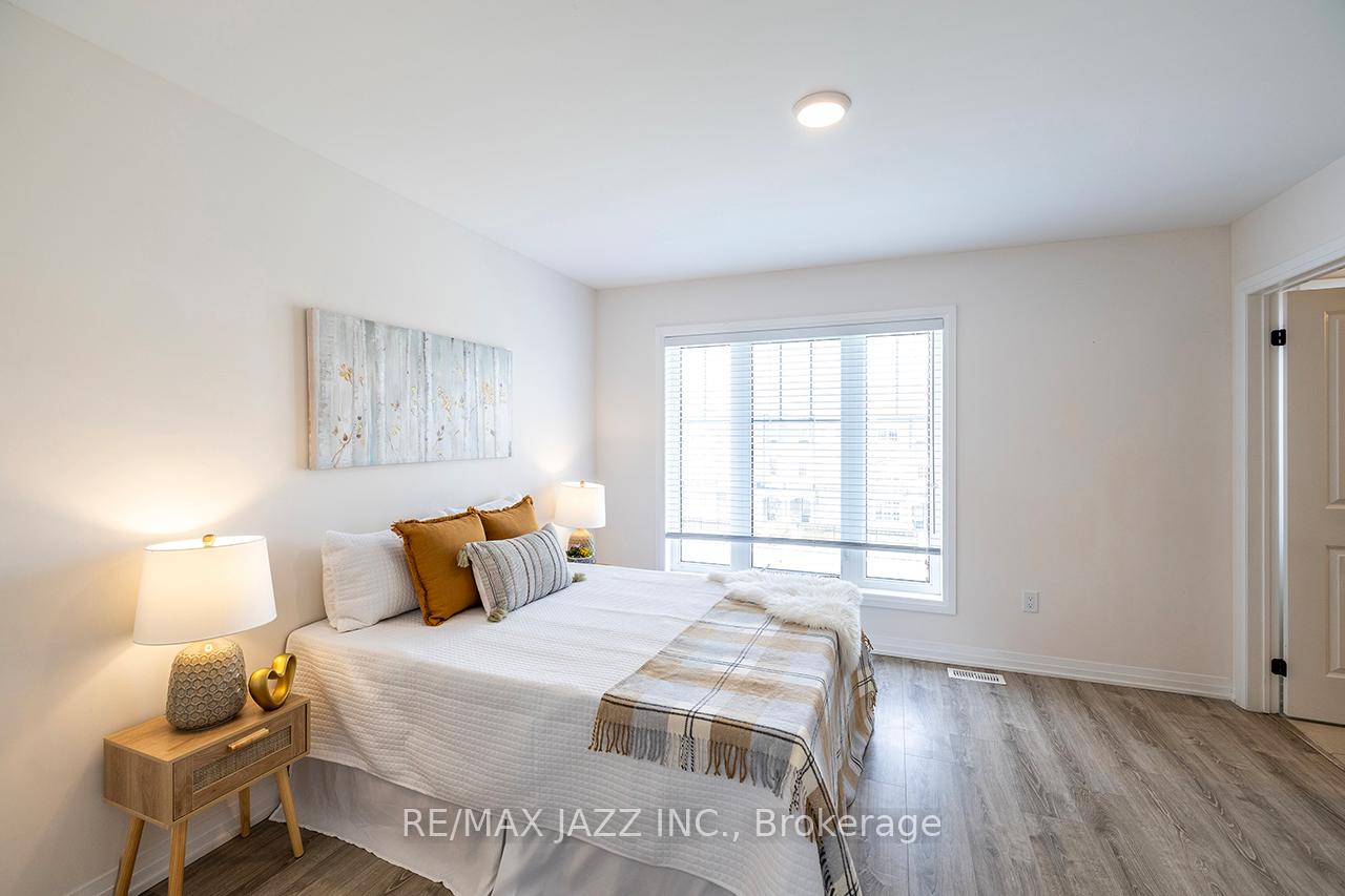 Photo 28 of 74 Ambereen Place, Clarington, Bowmanville — HOMEH