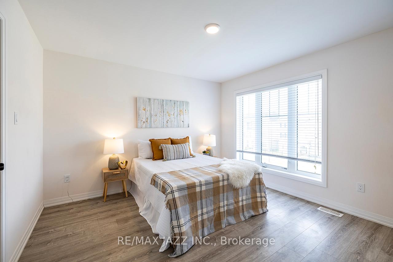 Photo 29 of 74 Ambereen Place, Clarington, Bowmanville — HOMEH