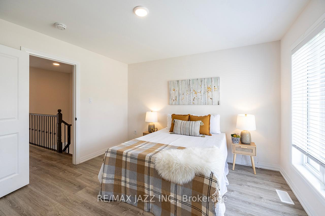 Photo 30 of 74 Ambereen Place, Clarington, Bowmanville — HOMEH
