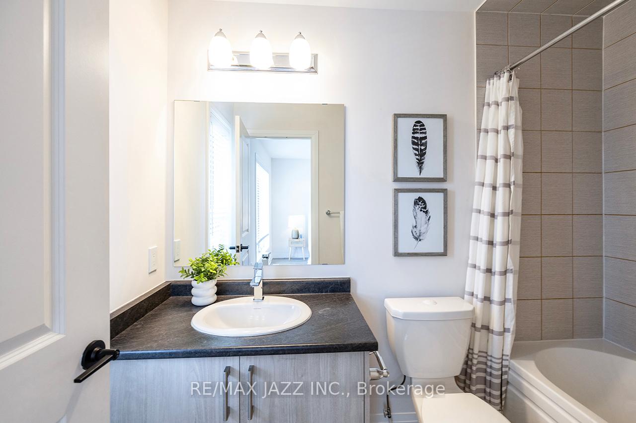 Photo 31 of 74 Ambereen Place, Clarington, Bowmanville — HOMEH