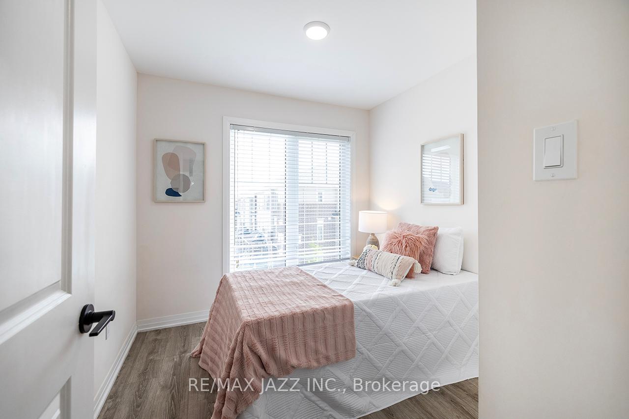 Photo 33 of 74 Ambereen Place, Clarington, Bowmanville — HOMEH
