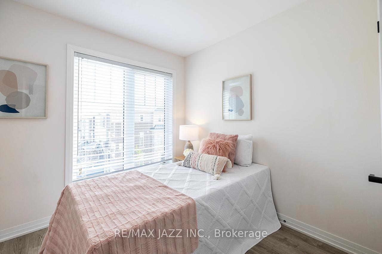 Photo 34 of 74 Ambereen Place, Clarington, Bowmanville — HOMEH
