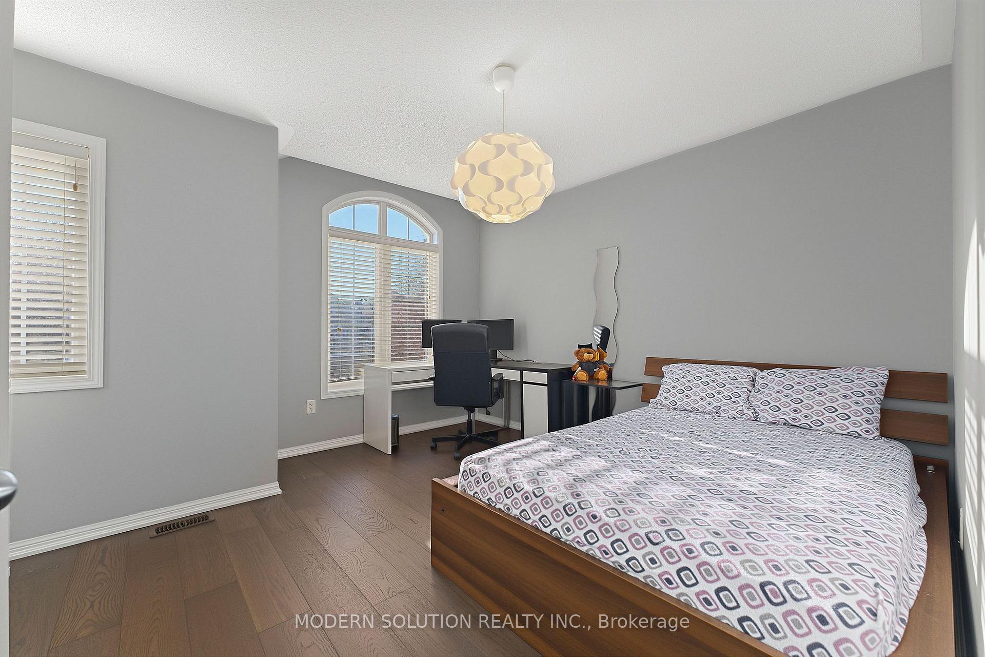 Photo 34 of 5 Woodcote Crescent, Halton Hills, Georgetown — HOMEH